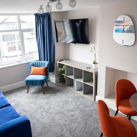 Wave Stays - First Floor Apartment Cleveleys Eksteriør bilde