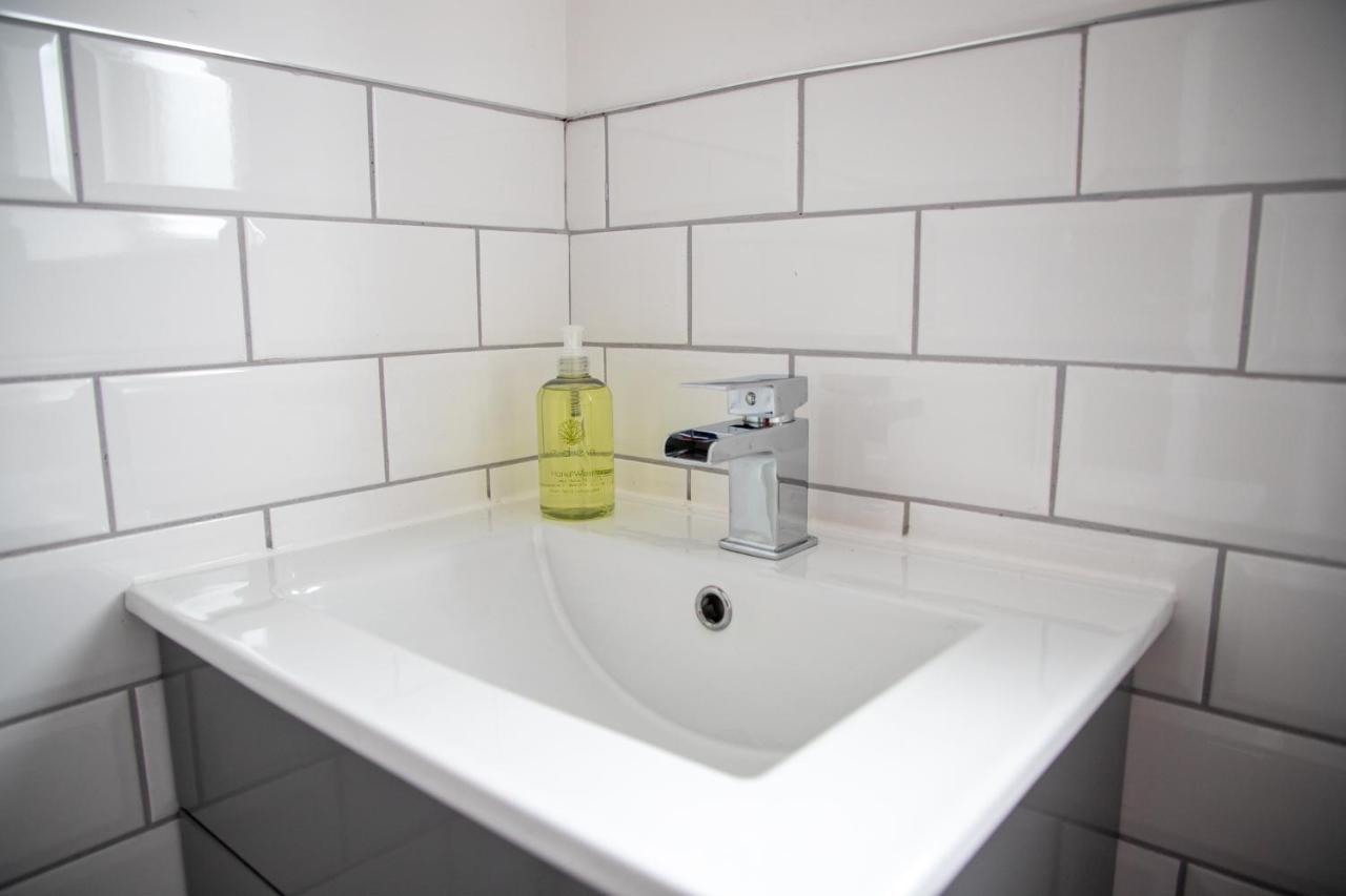 Wave Stays - First Floor Apartment Cleveleys Eksteriør bilde