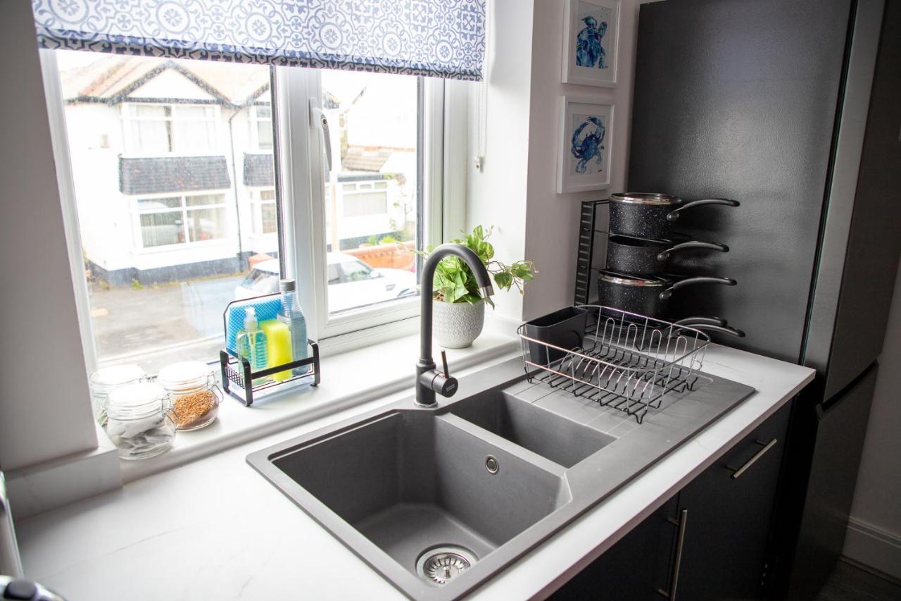 Wave Stays - First Floor Apartment Cleveleys Eksteriør bilde